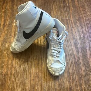 NIke Blazer Mid '77 White High-Top Sneakers with Black Swoosh- 8